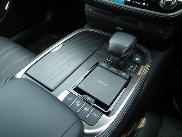LEXUS LS500