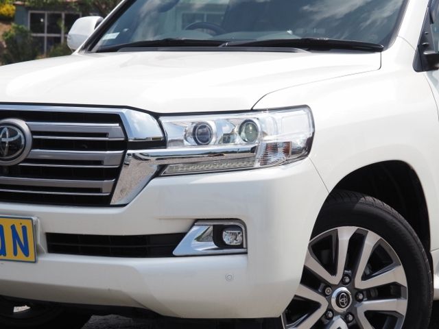LANDCRUISER wagon