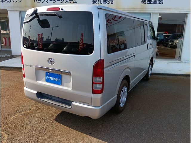 REGIUSACE van 4WD