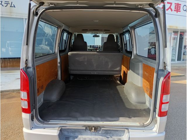 REGIUSACE van 4WD