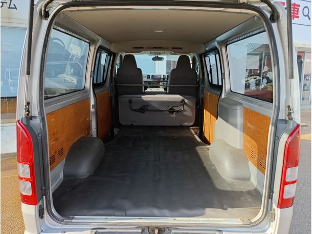 REGIUSACE van 4WD