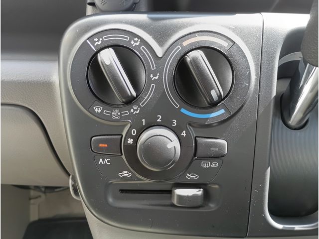 NV100 CLIPPER 4WD