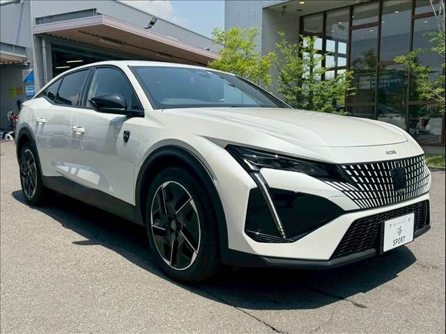 PEUGEOT 408