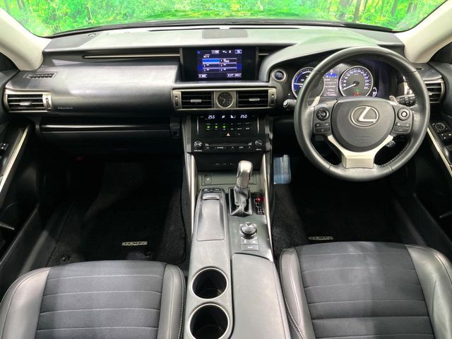 LEXUS IS300h