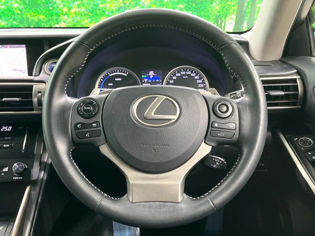 LEXUS IS300h