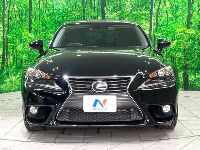 LEXUS IS300h