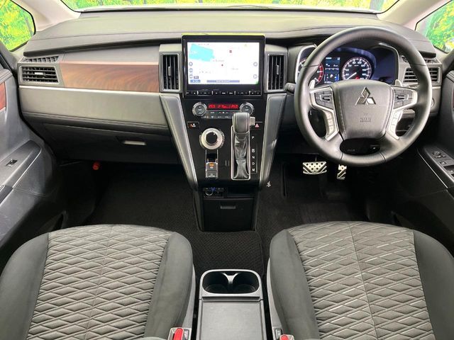 DELICA D:5 4WD