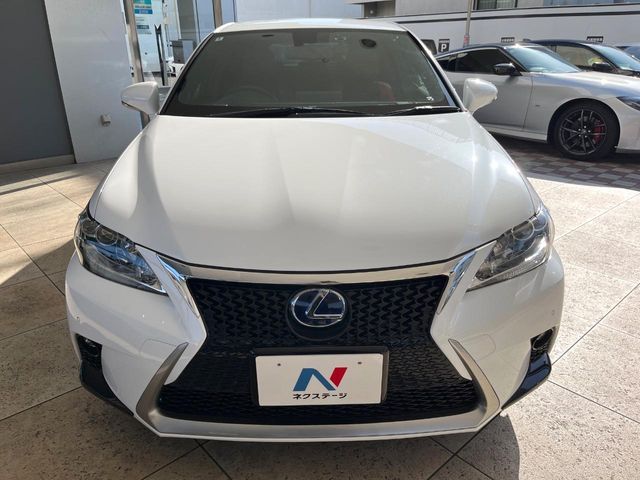 LEXUS CT200h