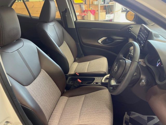 YARIS CROSS HYBRID