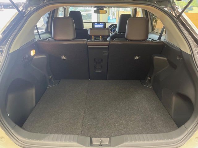 YARIS CROSS HYBRID