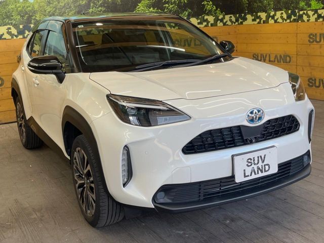 YARIS CROSS HYBRID