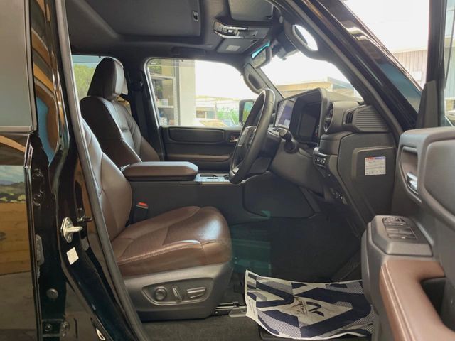LANDCRUISER 250