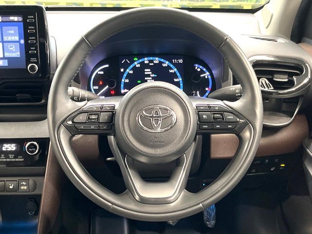YARIS CROSS HYBRID