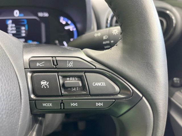 YARIS CROSS HYBRID
