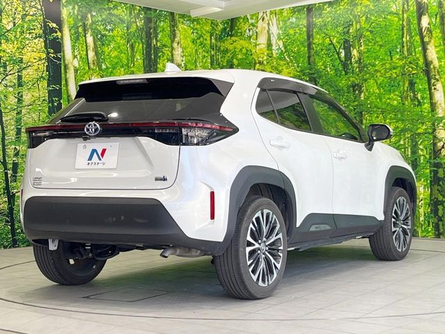 YARIS CROSS HYBRID