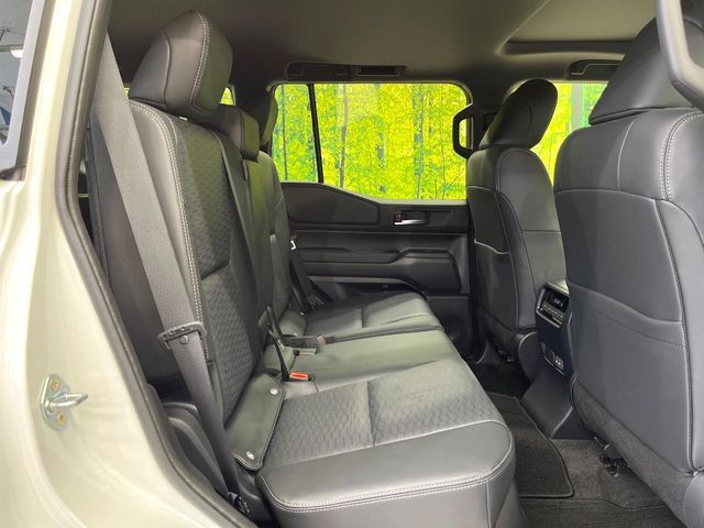 LANDCRUISER 250