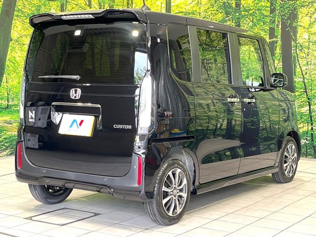 N-BOX CUSTOM