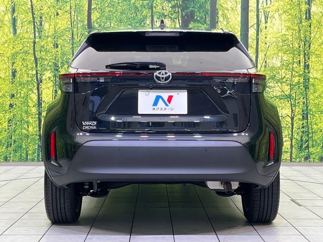 YARIS CROSS