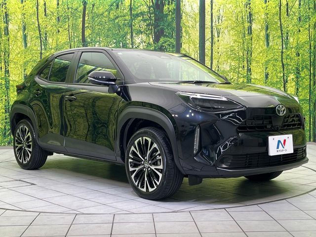 YARIS CROSS