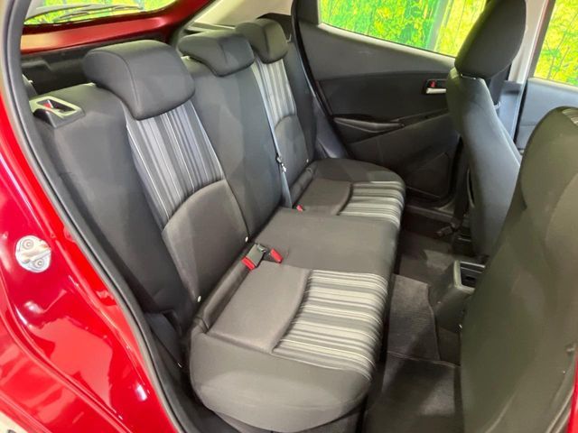 MAZDA2