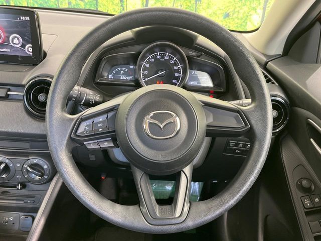 MAZDA2