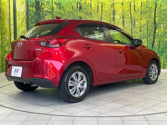 MAZDA2