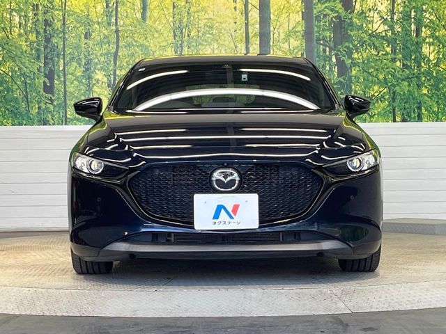 MAZDA3 FASTBACK