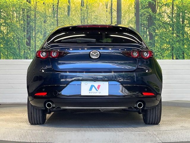 MAZDA3 FASTBACK