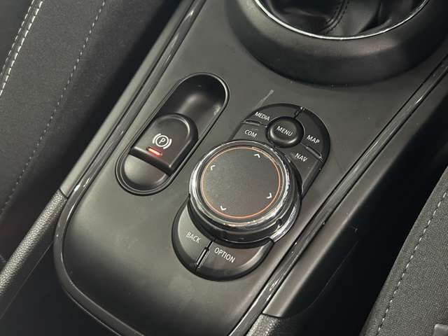 BMW MINI COOPER S CROSSOVER