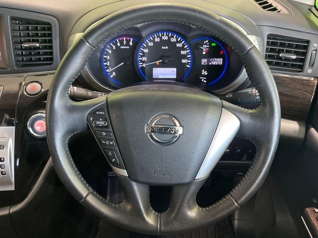 ELGRAND  4WD