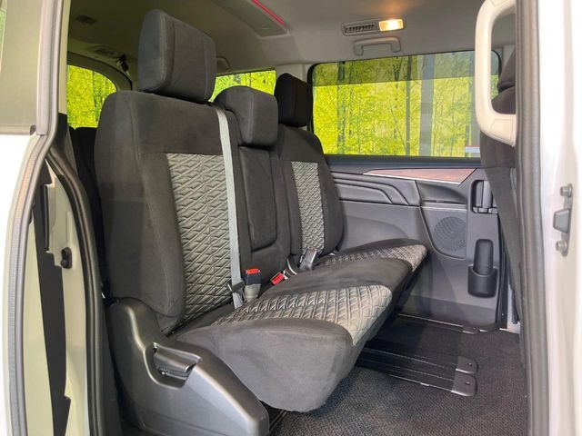 DELICA D:5 4WD