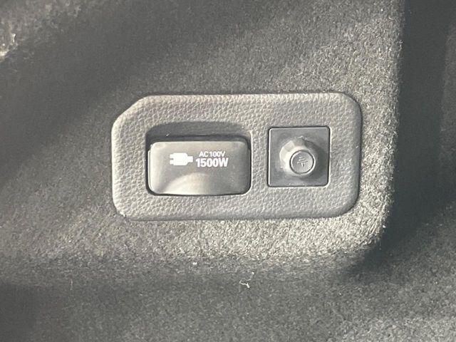 COROLLA TOURING HYBRID 4WD