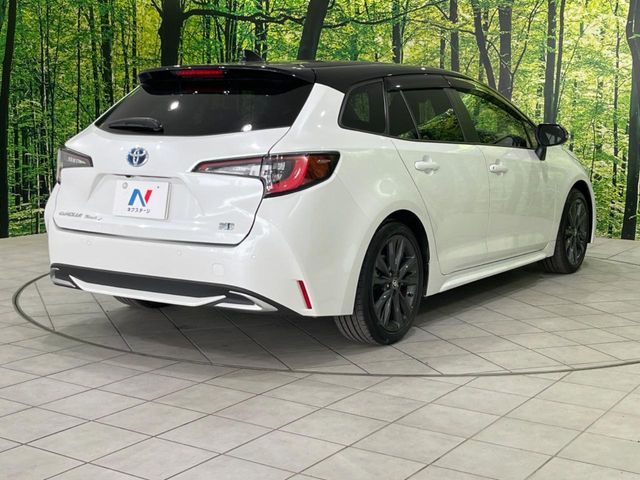 COROLLA TOURING HYBRID 4WD