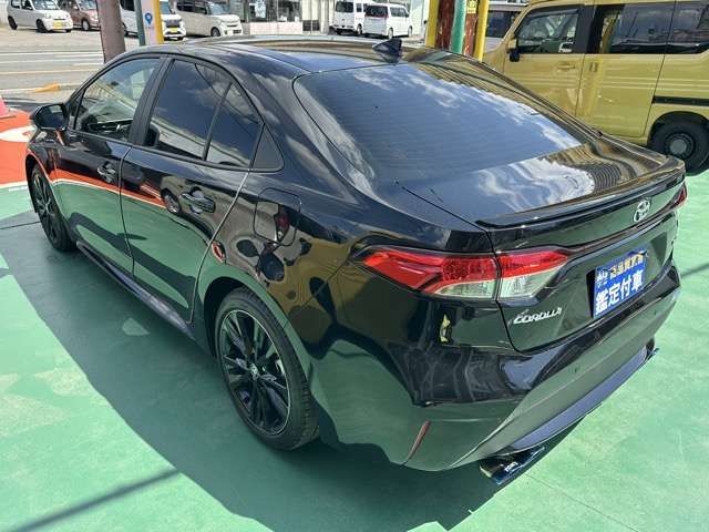 COROLLA sedan HYBRID