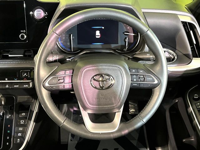 VOXY HYBRID