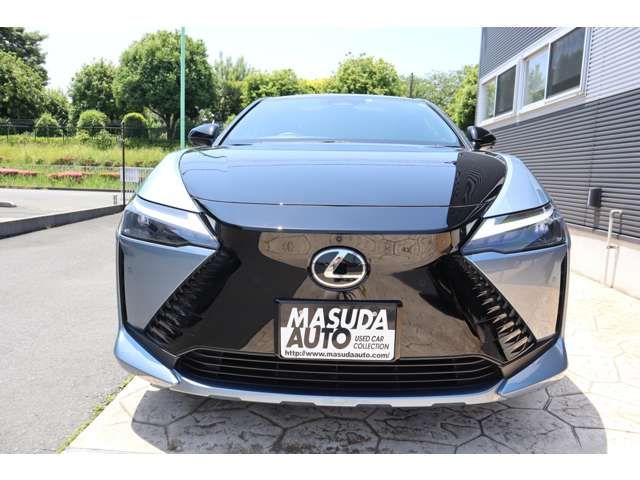 LEXUS RZ450e