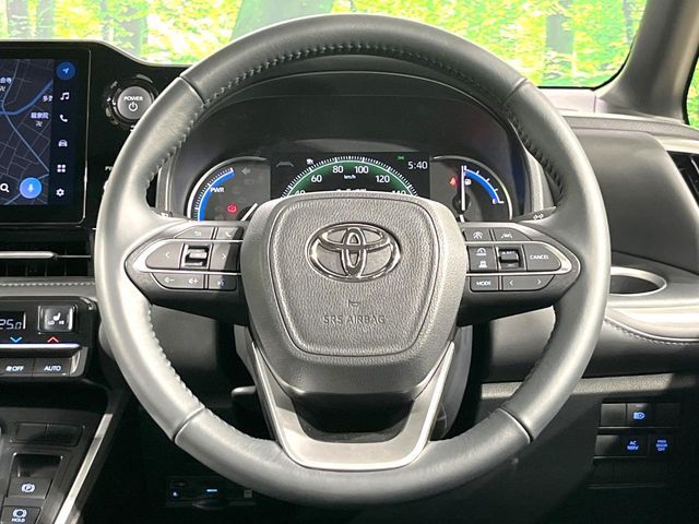 VOXY HYBRID