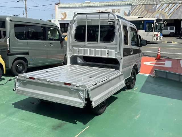 Super CARRY Truck 4WD
