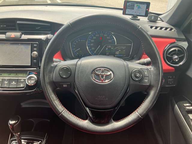 COROLLA AXIO HYBRID