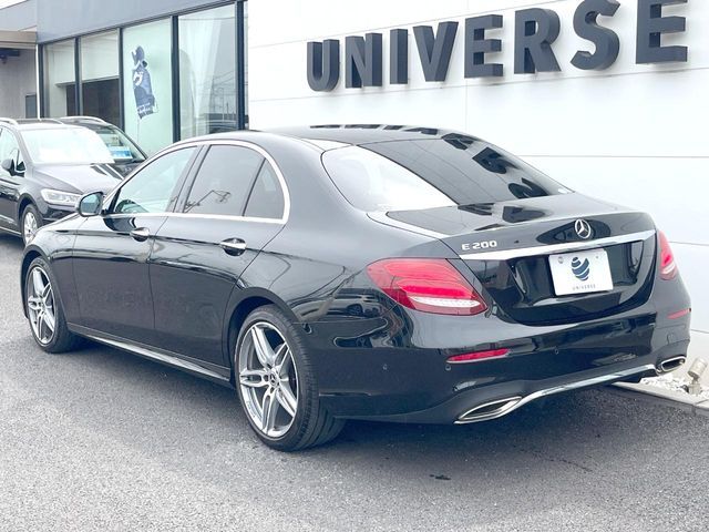 MERCEDES BENZ E-Class sedan