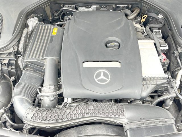 MERCEDES BENZ E-Class sedan