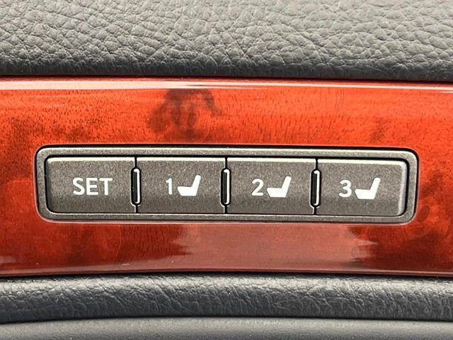 LEXUS LS460