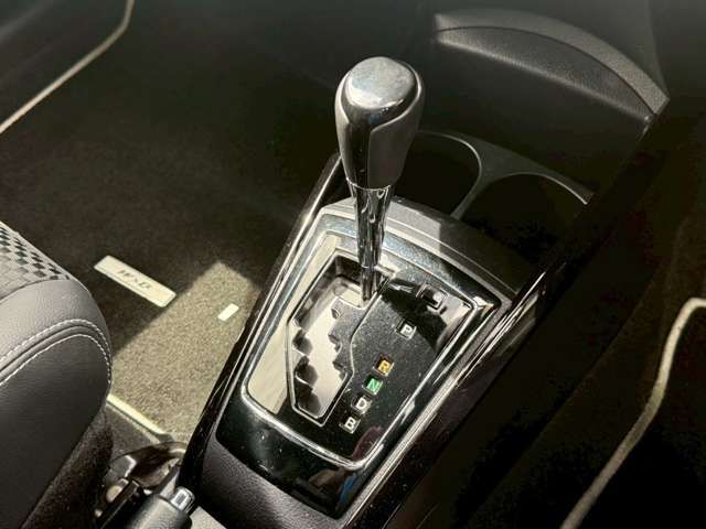 COROLLA FIELDER HYBRID