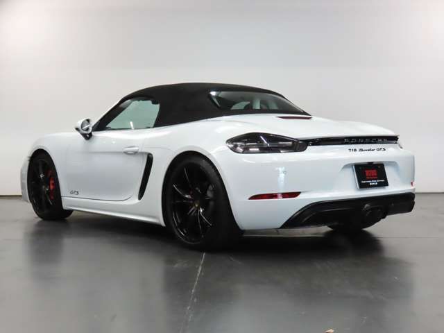 PORSCHE 718BOXSTER