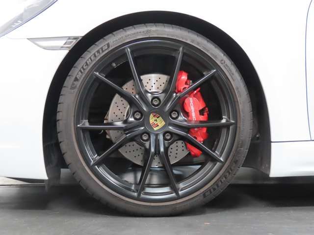 PORSCHE 718BOXSTER