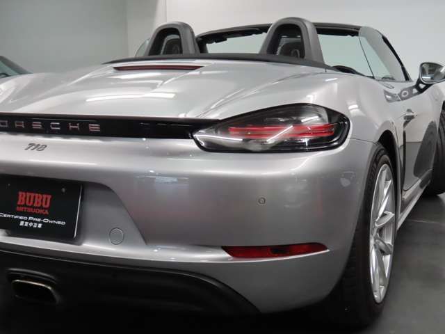 PORSCHE 718BOXSTER