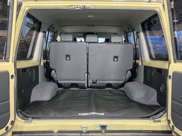 LANDCRUISER 70