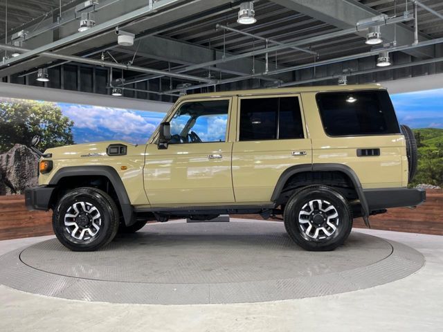 LANDCRUISER 70