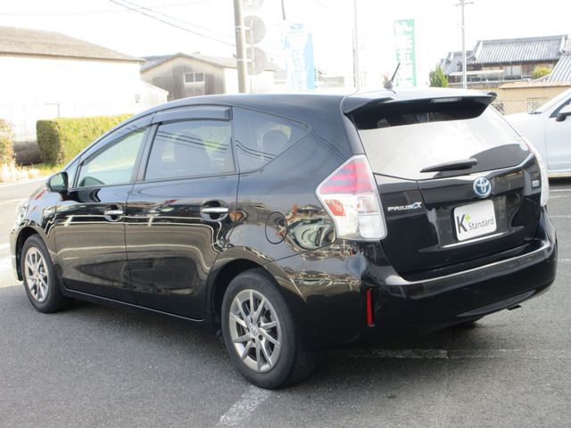 PRIUS Alpha