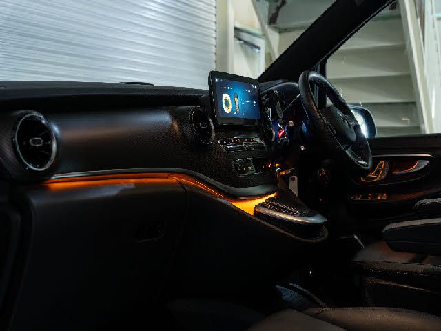 MERCEDES BENZ V class